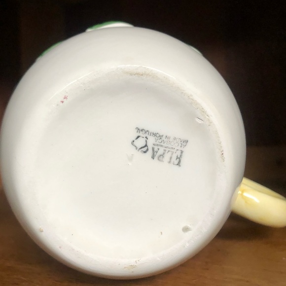 ELPA Alcobaca Flower Water Pitcher - Picture 5 of 11